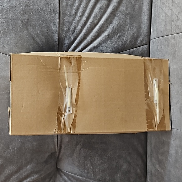 NIB Samantha Collection by Hollylane Limited Ed. Porcelain Doll w/ Stand 2004 - Picture 7 of 12